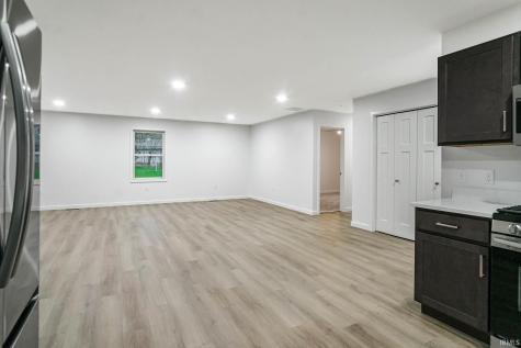 416 S Washington Street Pierceton IN 46562