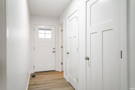 416 S Washington Street Pierceton IN 46562