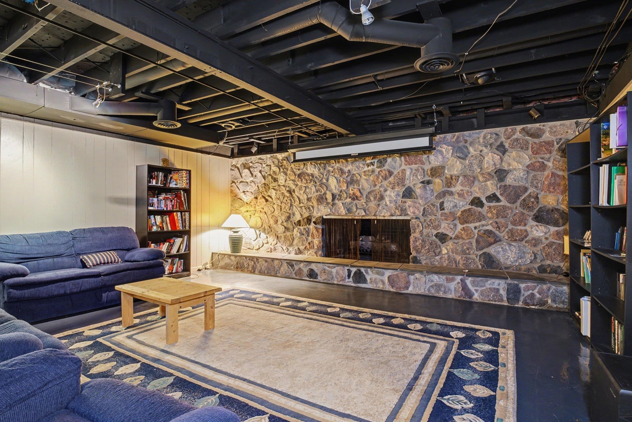 1704 Brookwood Drive Elkhart IN 46514