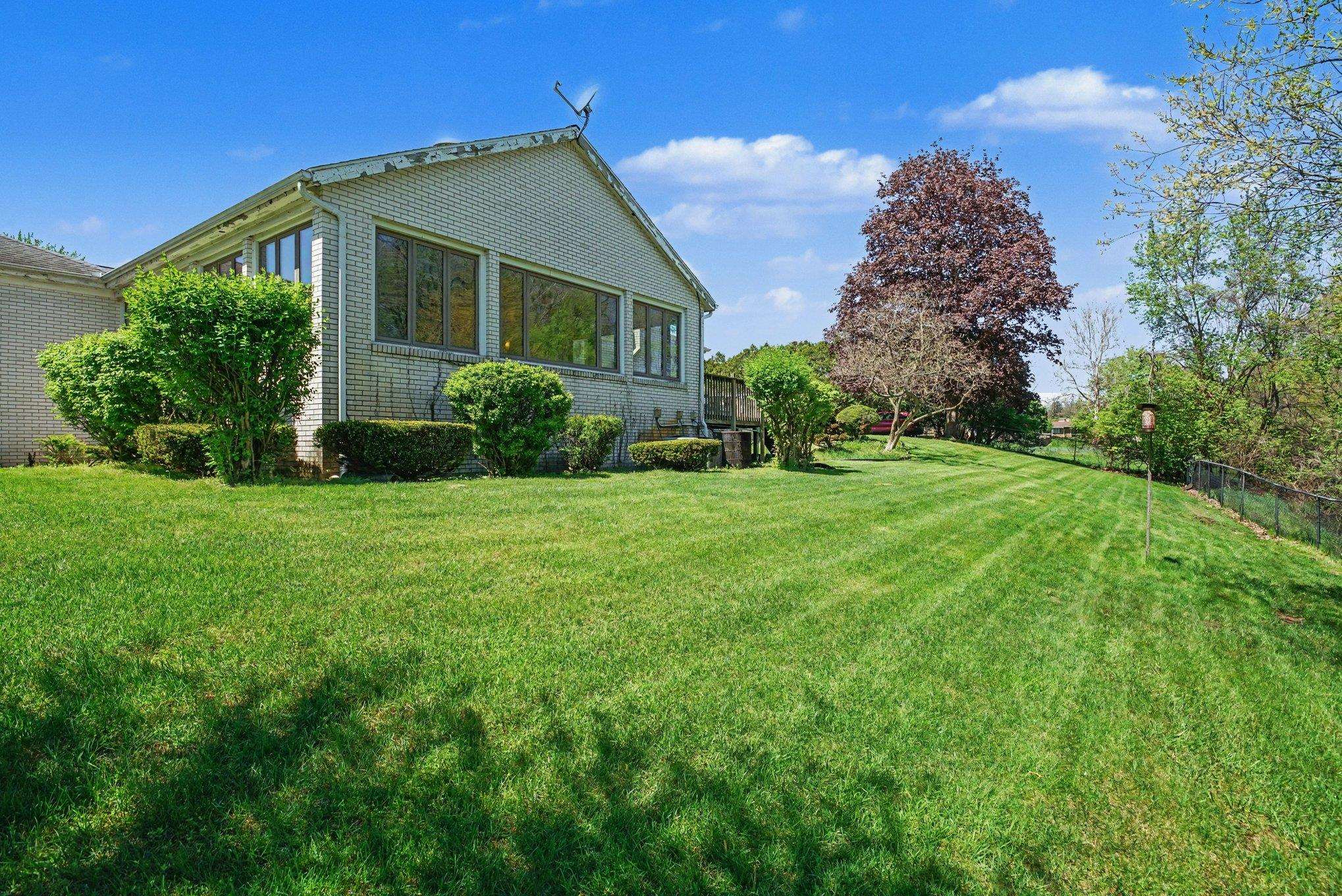 1704 Brookwood Drive Elkhart IN 46514