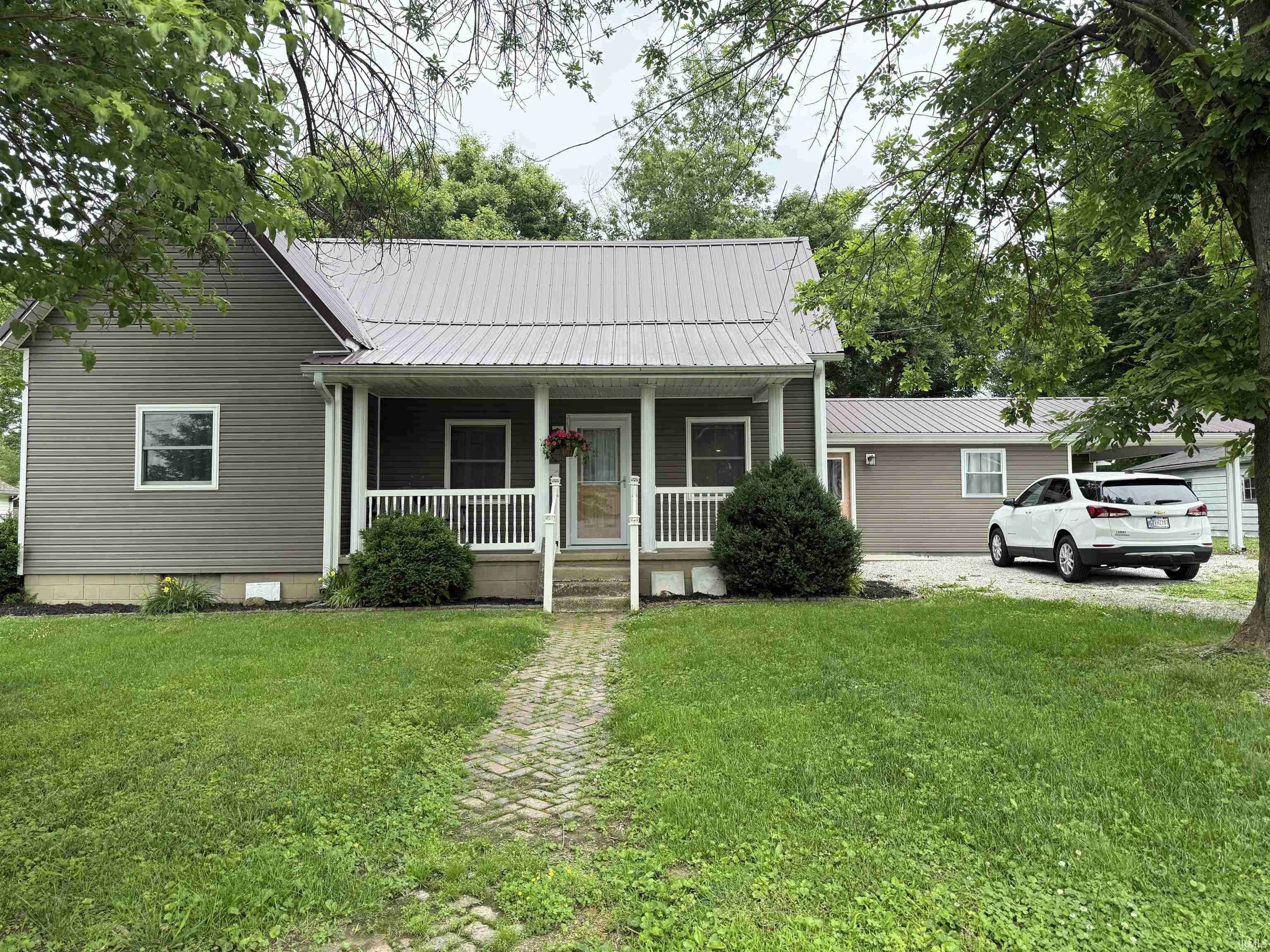 304 E Race Street Odon IN 47562