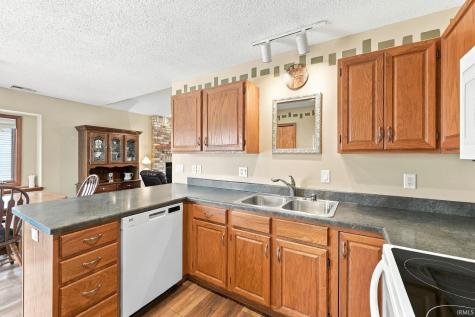 5510 Newland Place Fort Wayne IN 46835
