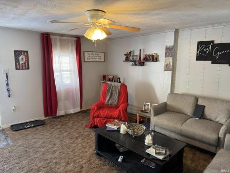 314 W Warren Street Mitchell IN 47446