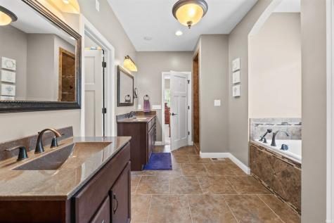 869 Commodores Cir Circle Lafayette IN 47909