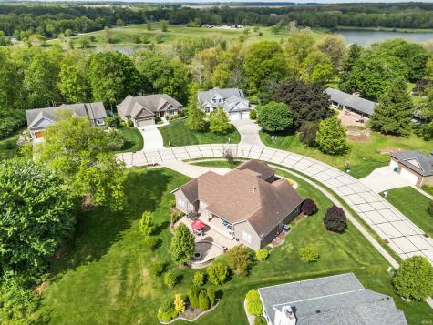 869 Commodores Cir Circle Lafayette IN 47909