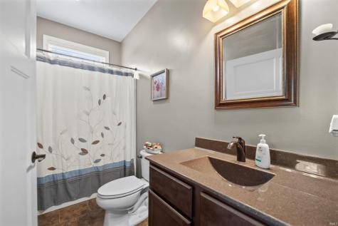 869 Commodores Cir Circle Lafayette IN 47909