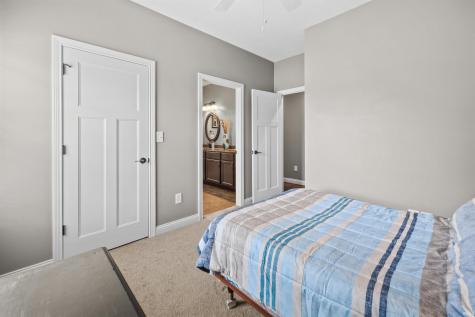 869 Commodores Cir Circle Lafayette IN 47909