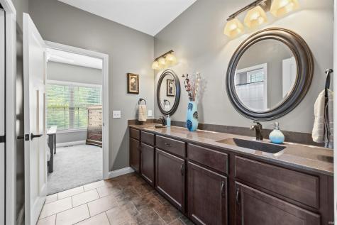869 Commodores Cir Circle Lafayette IN 47909