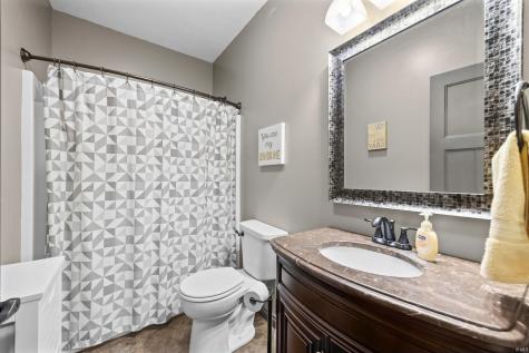 869 Commodores Cir Circle Lafayette IN 47909