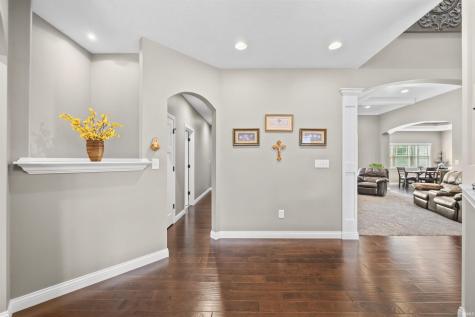 869 Commodores Cir Circle Lafayette IN 47909