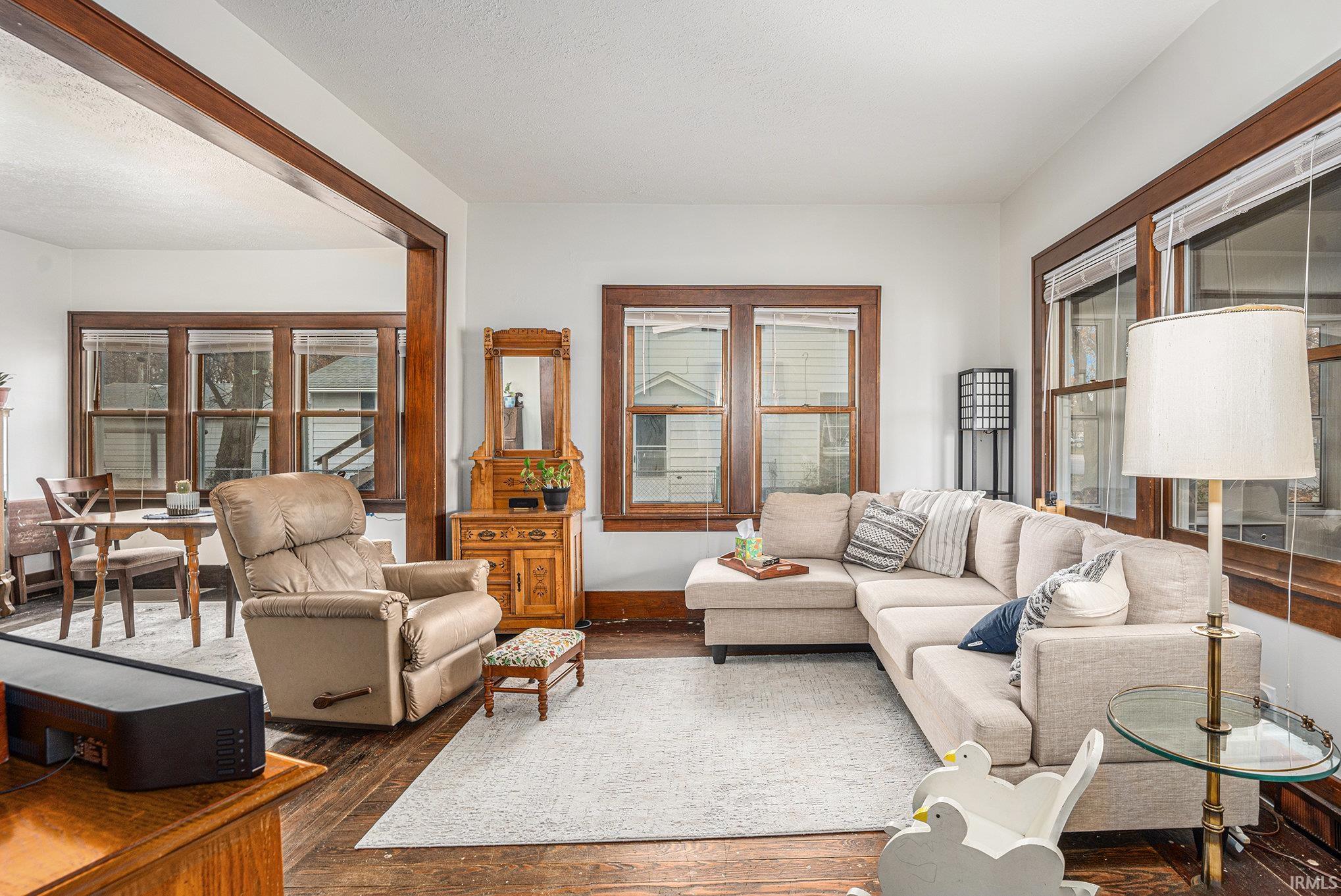 3941 E Lincolnway Mishawaka IN 46544