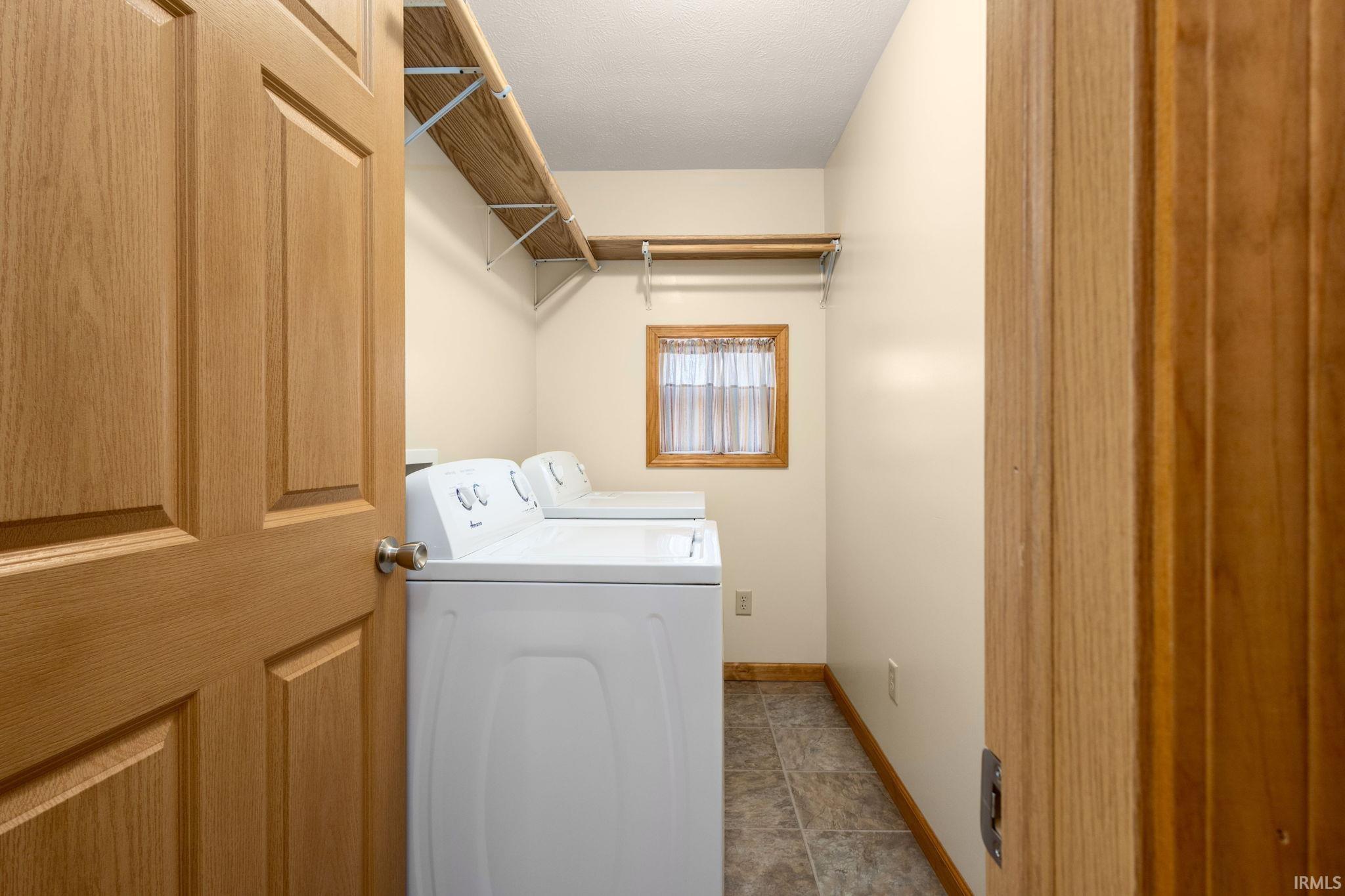 5501 Abshire Drive South Bend IN 46614