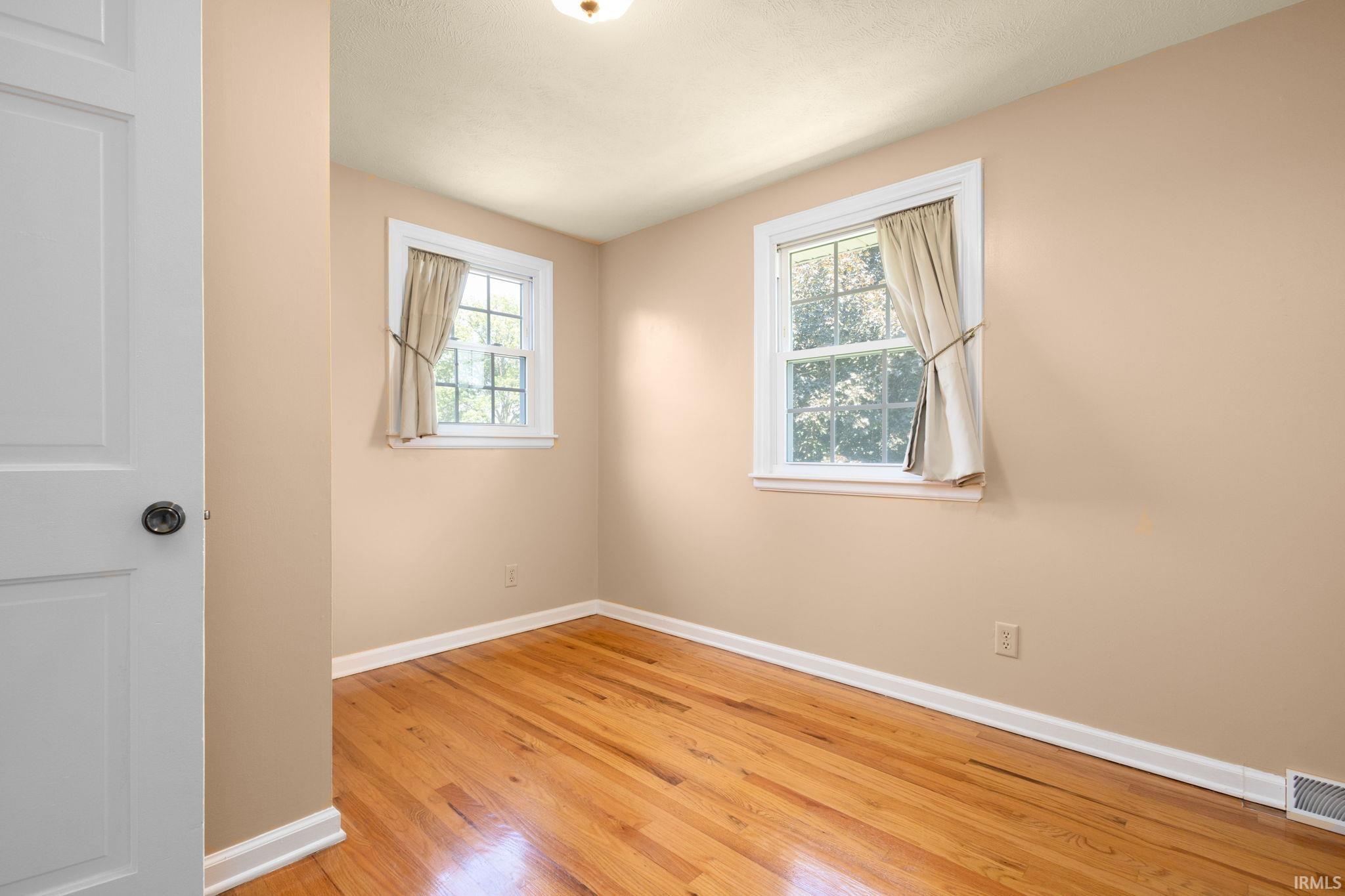 5501 Abshire Drive South Bend IN 46614