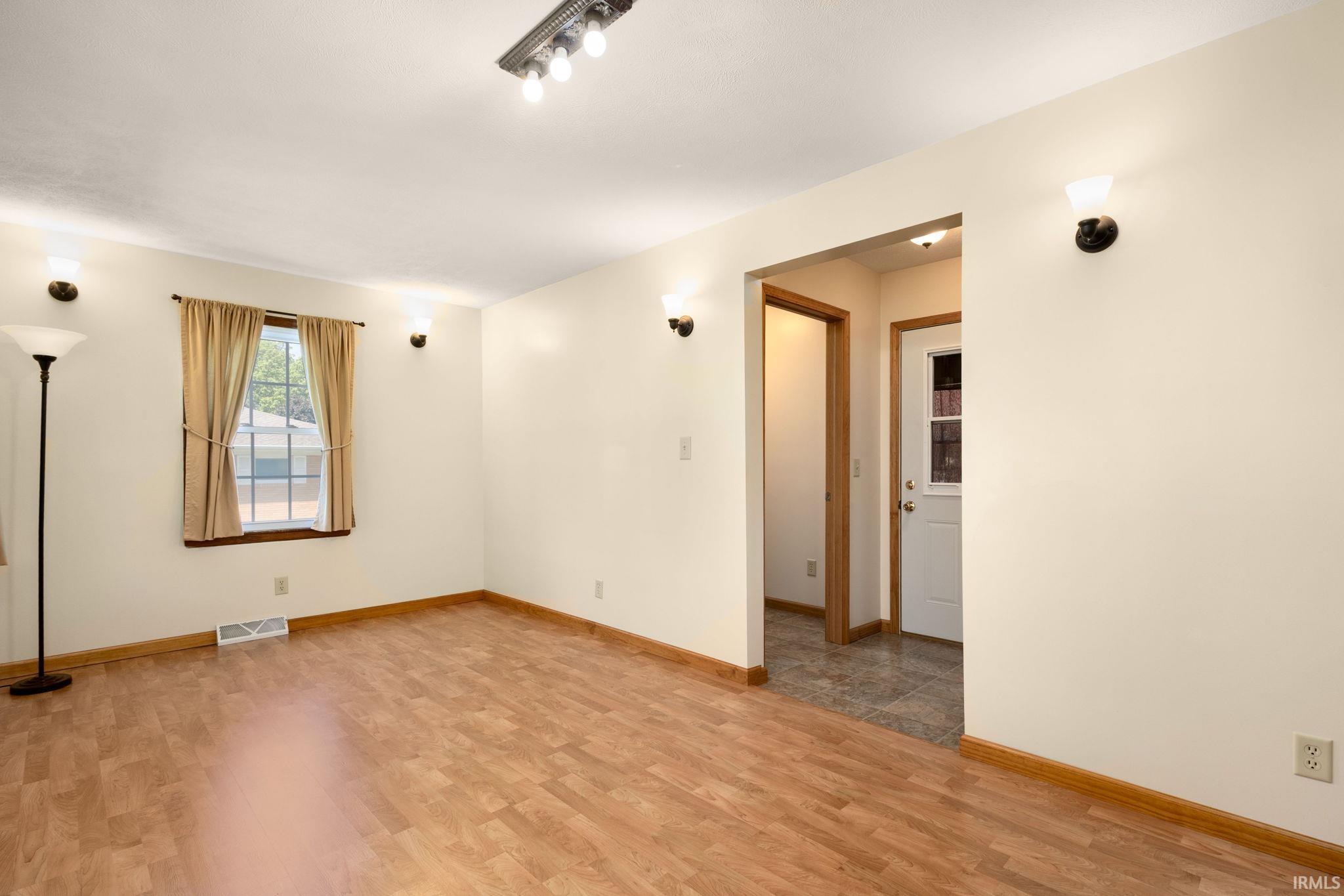 5501 Abshire Drive South Bend IN 46614