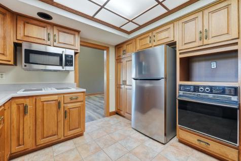 2135 N 145 Angola IN 46703