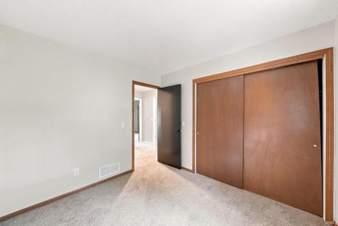 7414 Tipperary Trail Fort Wayne IN 46815