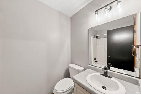 7414 Tipperary Trail Fort Wayne IN 46815
