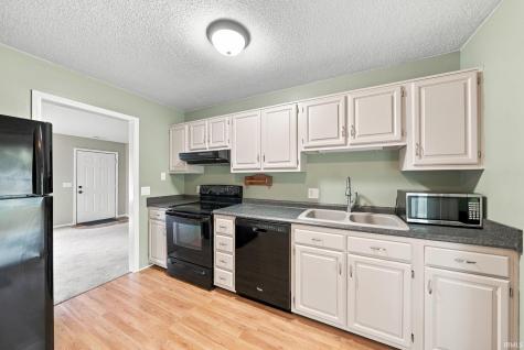 7414 Tipperary Trail Fort Wayne IN 46815