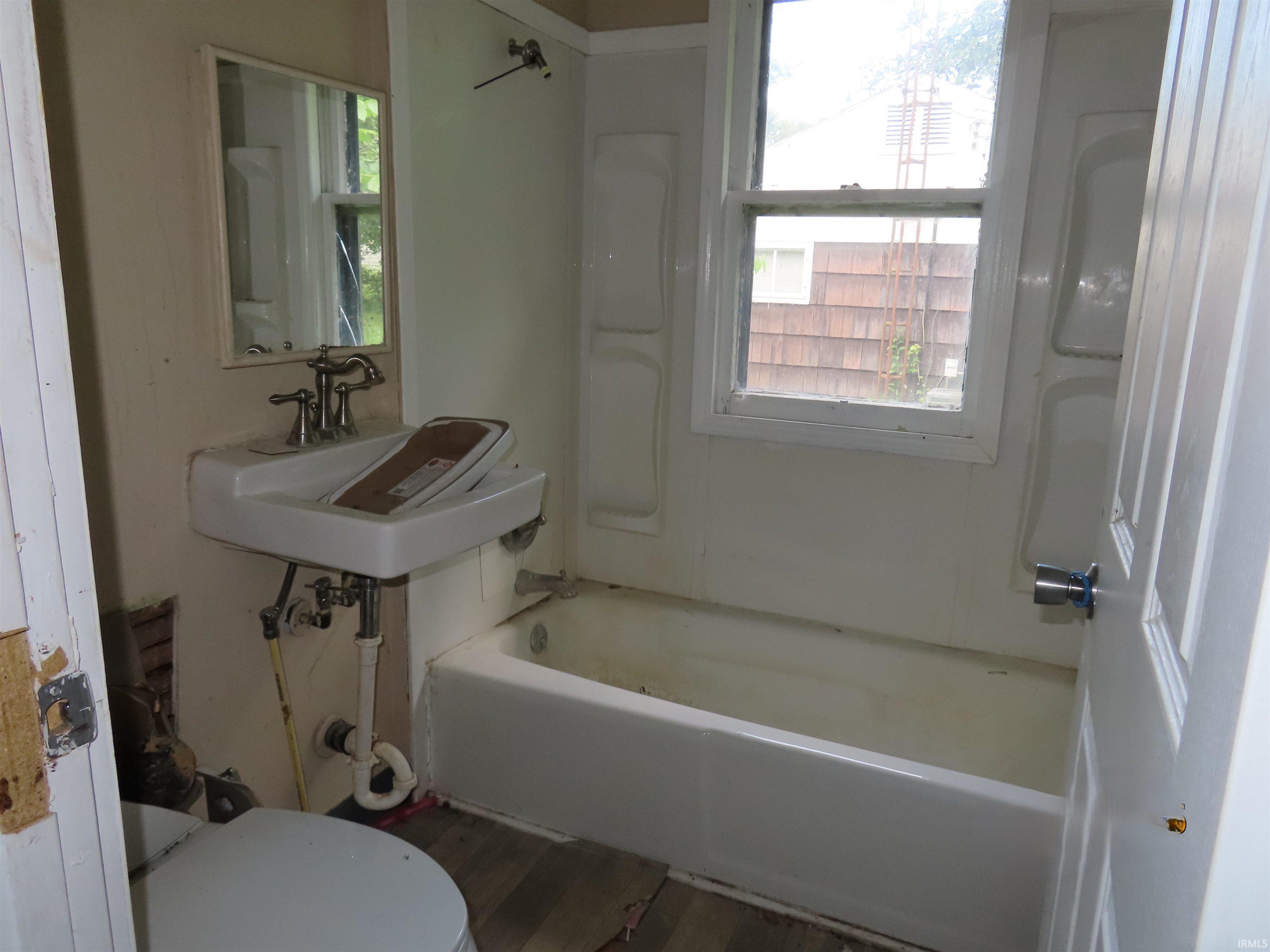 1624 E Fox Street South Bend IN 46613