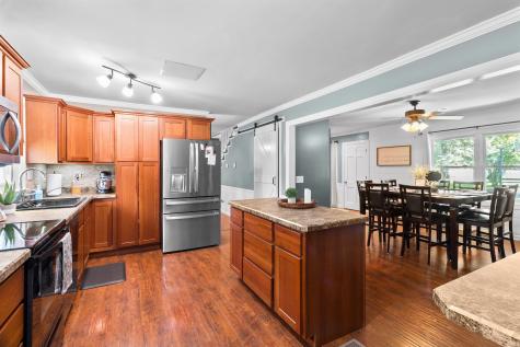5608 S Delmar Road Marion IN 46953