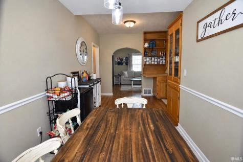2113 E Chandler Avenue Evansville IN 47714