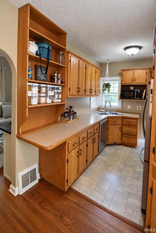 2113 E Chandler Avenue Evansville IN 47714