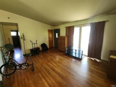 2110 E Westgate Drive Logansport IN 46947