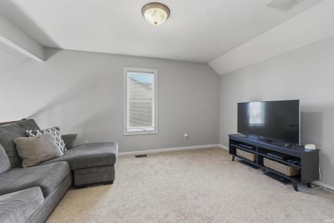 12411 Tanzanite Court Fort Wayne IN 46818