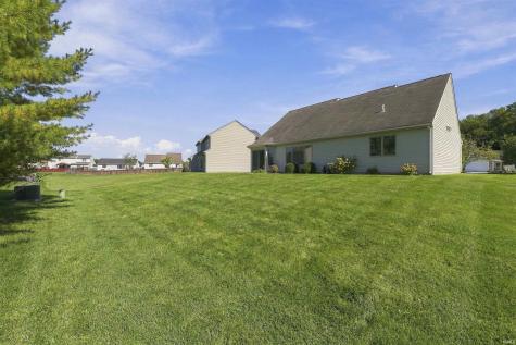 12411 Tanzanite Court Fort Wayne IN 46818