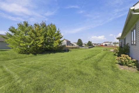 12411 Tanzanite Court Fort Wayne IN 46818