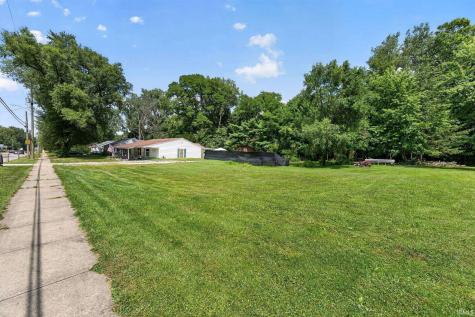 2816 S Locust Road South Bend IN 46614