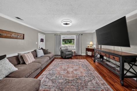 2816 S Locust Road South Bend IN 46614