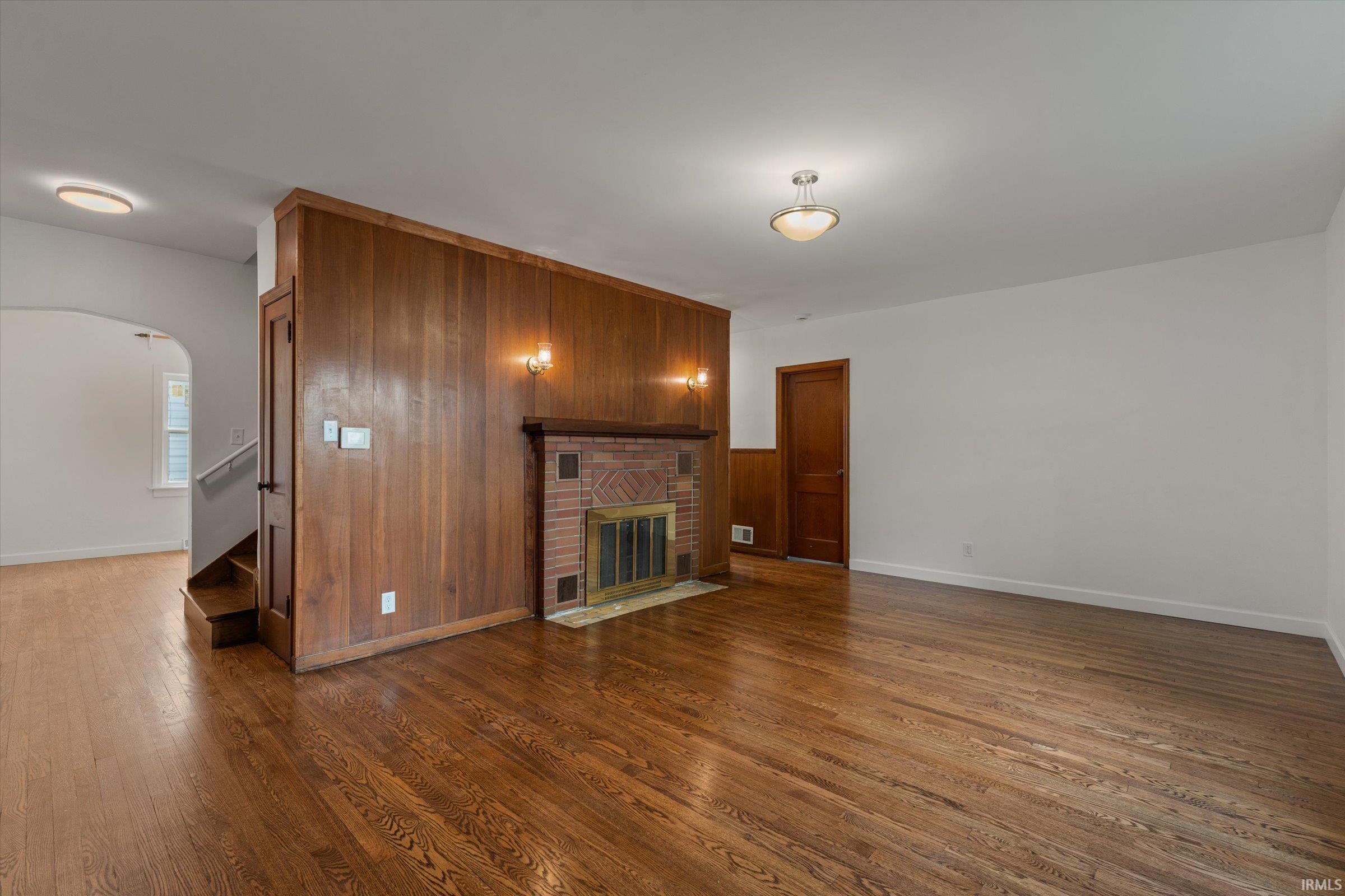 916 E Grove Street Mishawaka IN 46545
