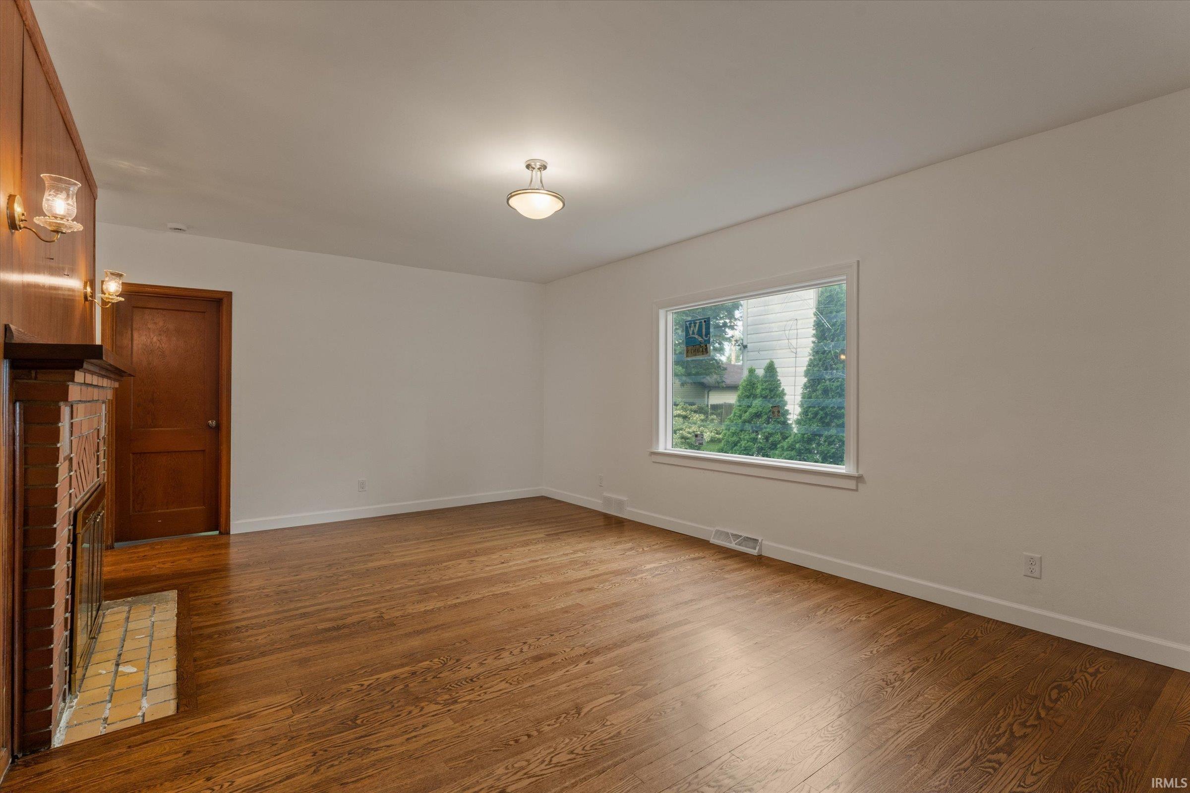 916 E Grove Street Mishawaka IN 46545