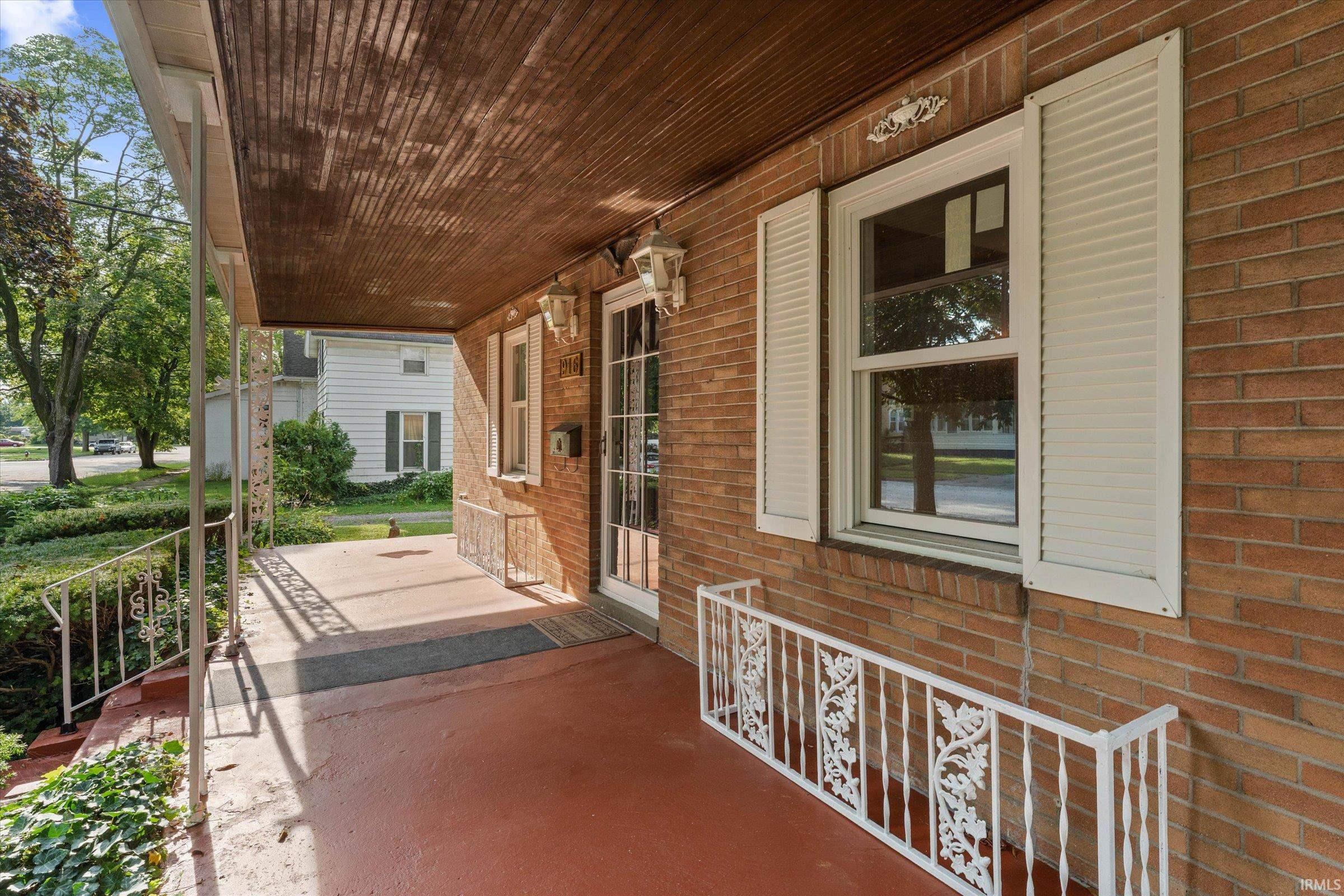 916 E Grove Street Mishawaka IN 46545