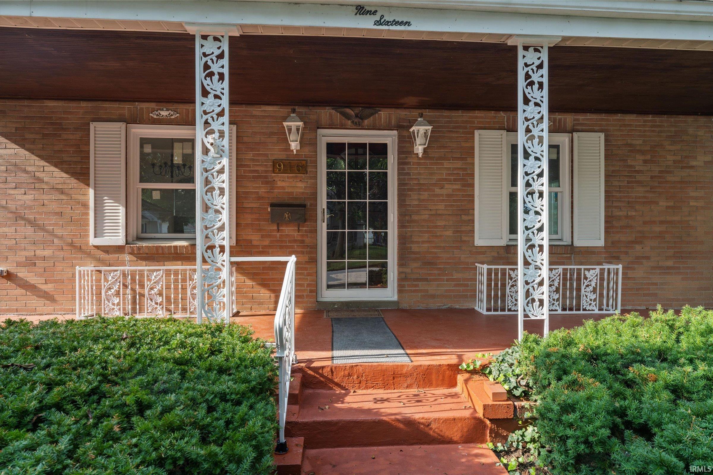 916 E Grove Street Mishawaka IN 46545