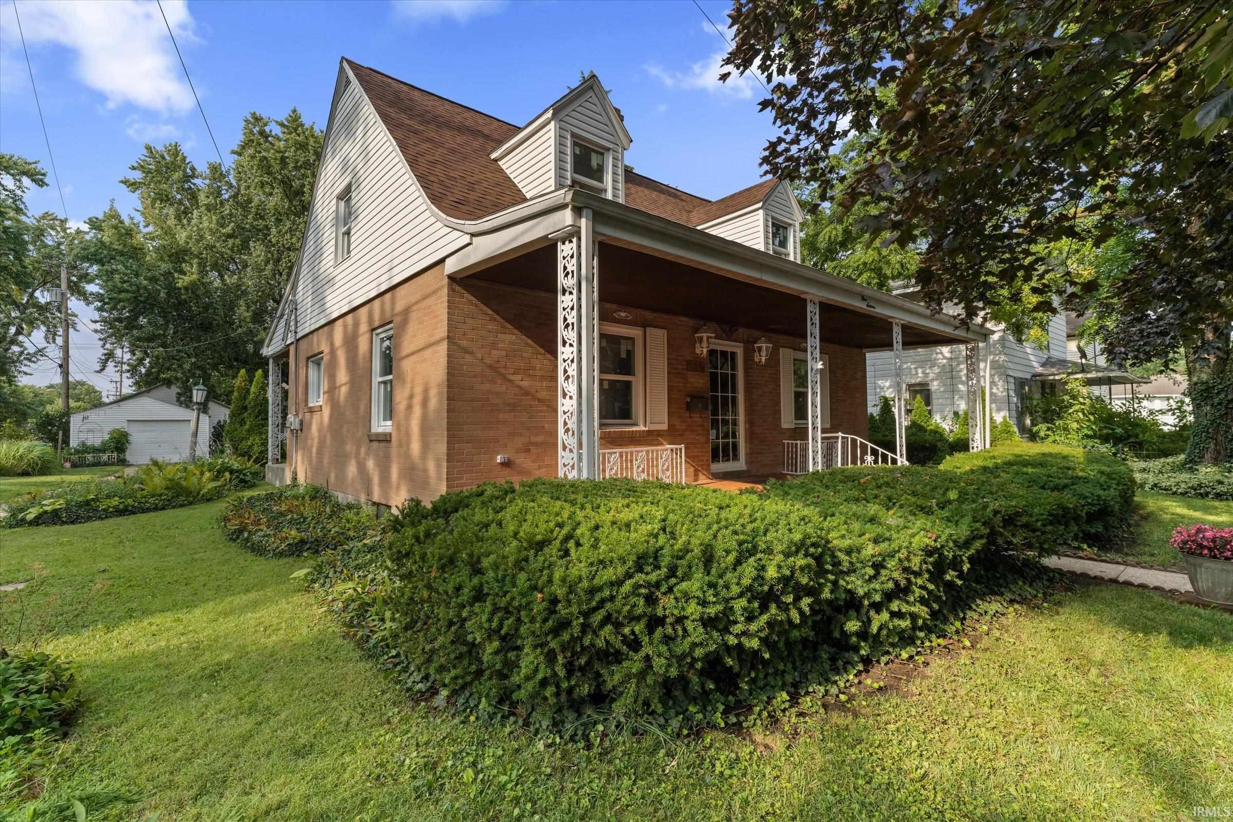 916 E Grove Street Mishawaka IN 46545