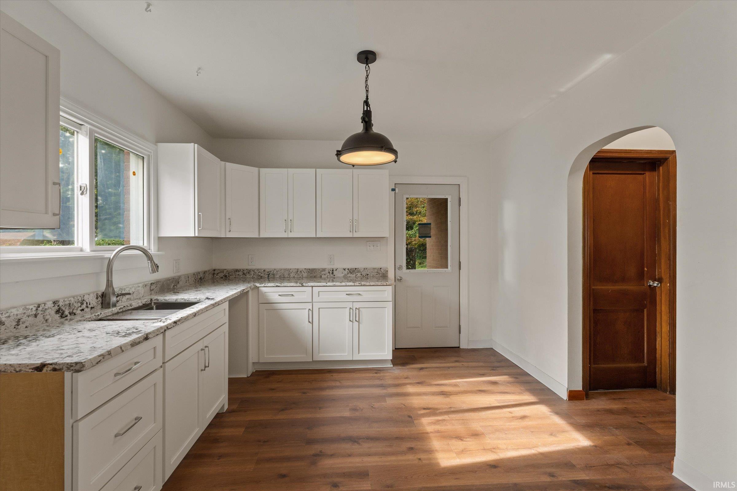 916 E Grove Street Mishawaka IN 46545