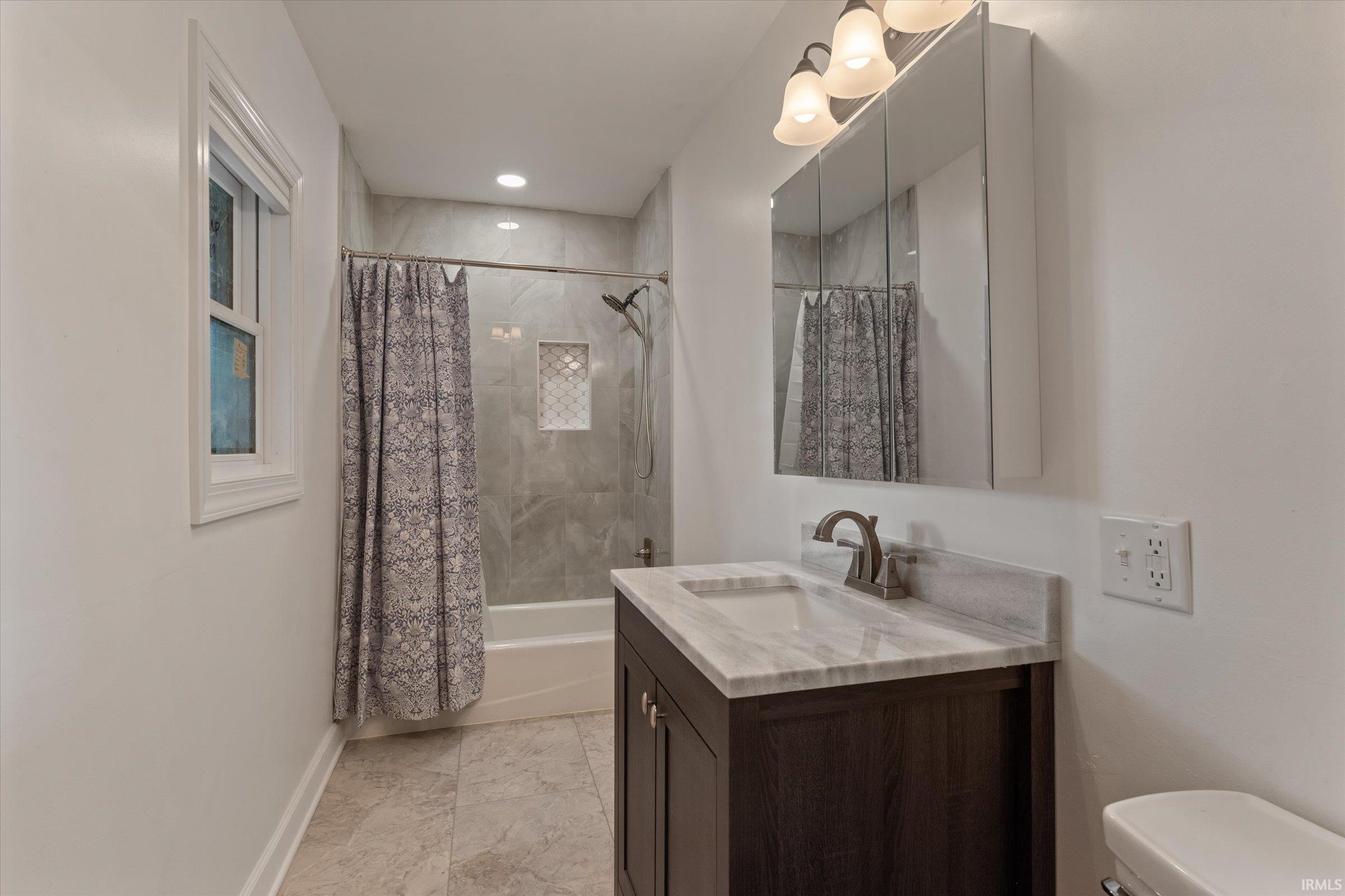916 E Grove Street Mishawaka IN 46545