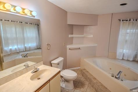 4302 Oak Hill Drive Lafayette IN 47909