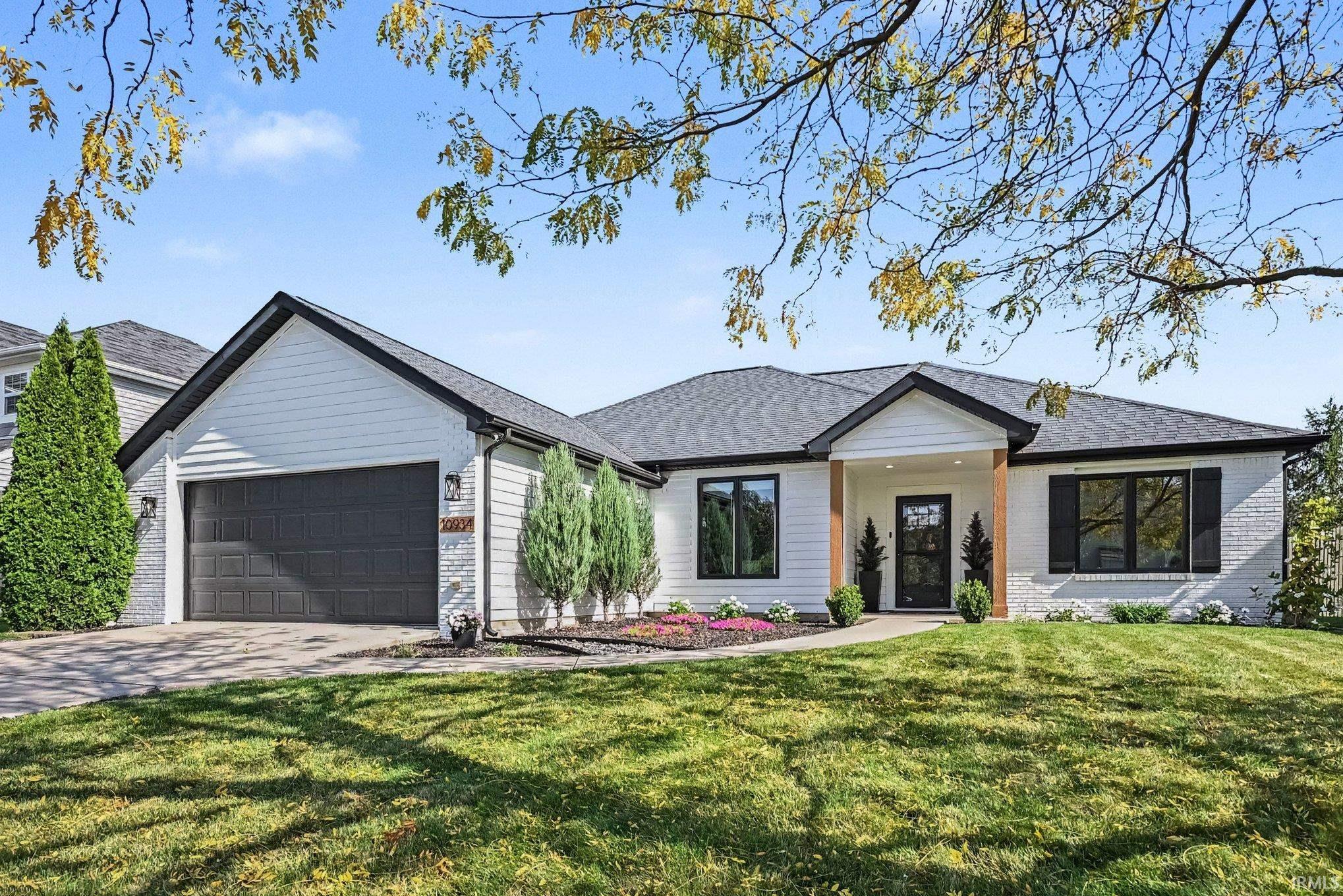 10934 Knollton Run Fort Wayne IN 46818