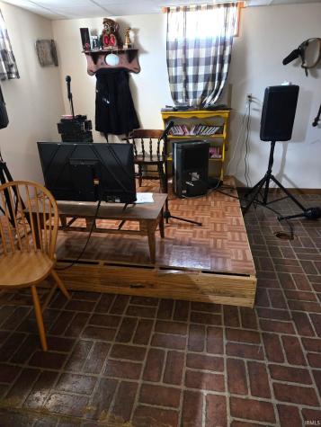 4197 E State Road 58 Bloomfield IN 47424