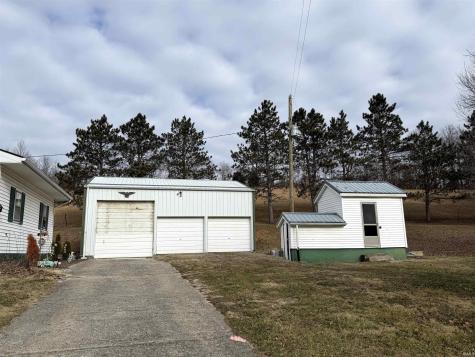 4197 E State Road 58 Bloomfield IN 47424