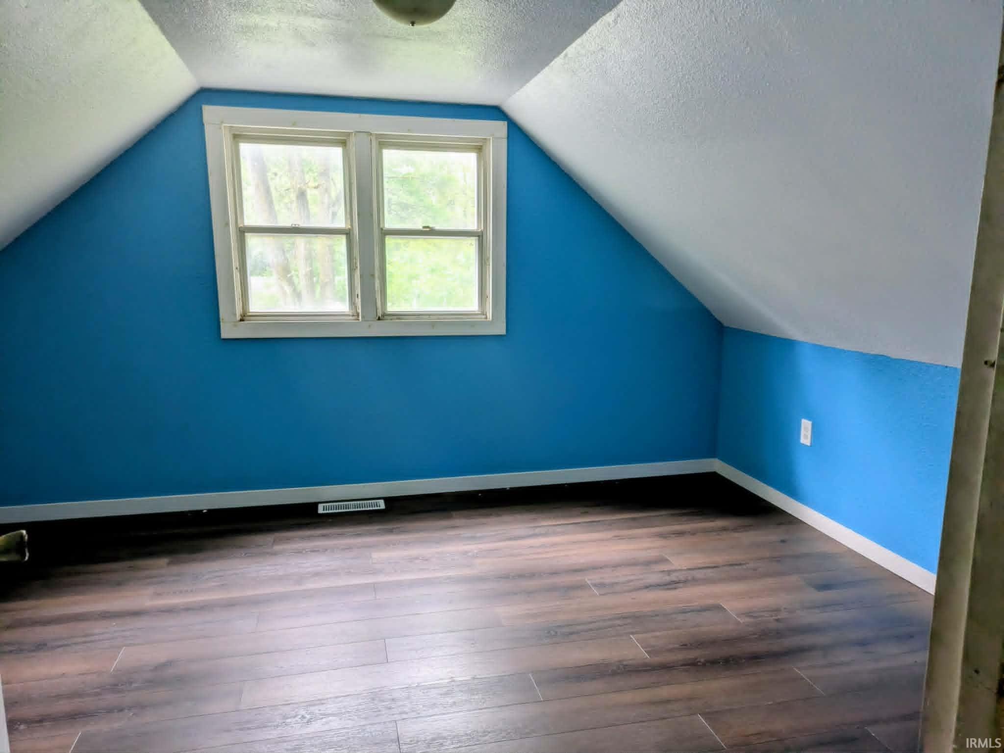 25092 Grover Street Elkhart IN 46514