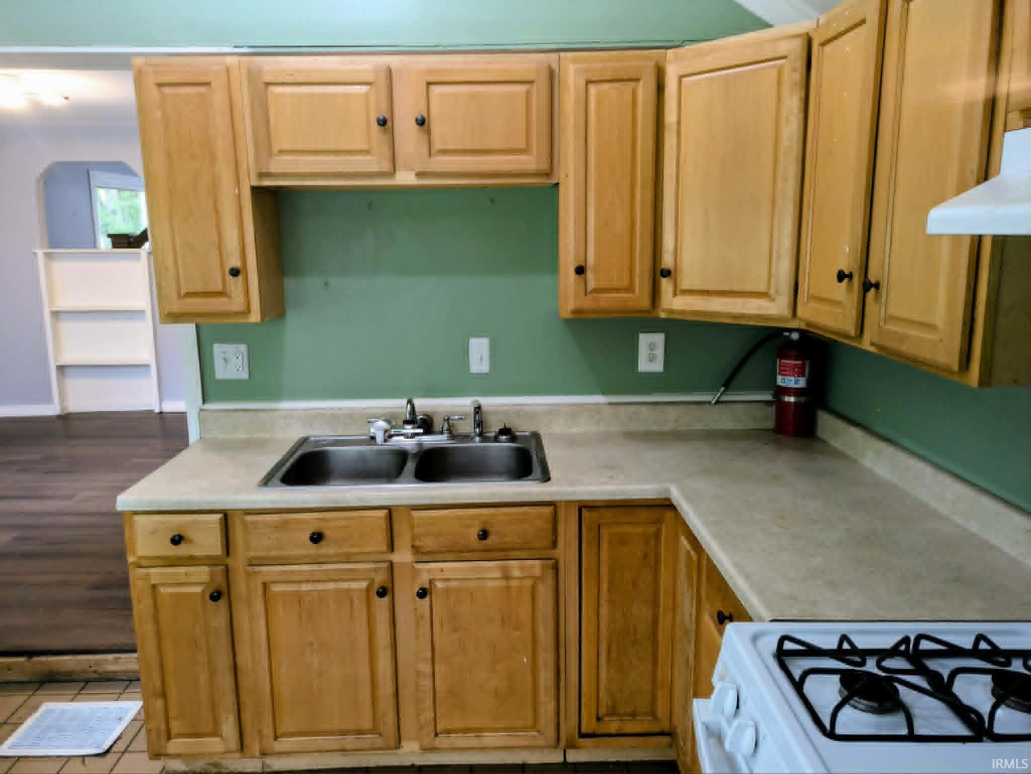 25092 Grover Street Elkhart IN 46514