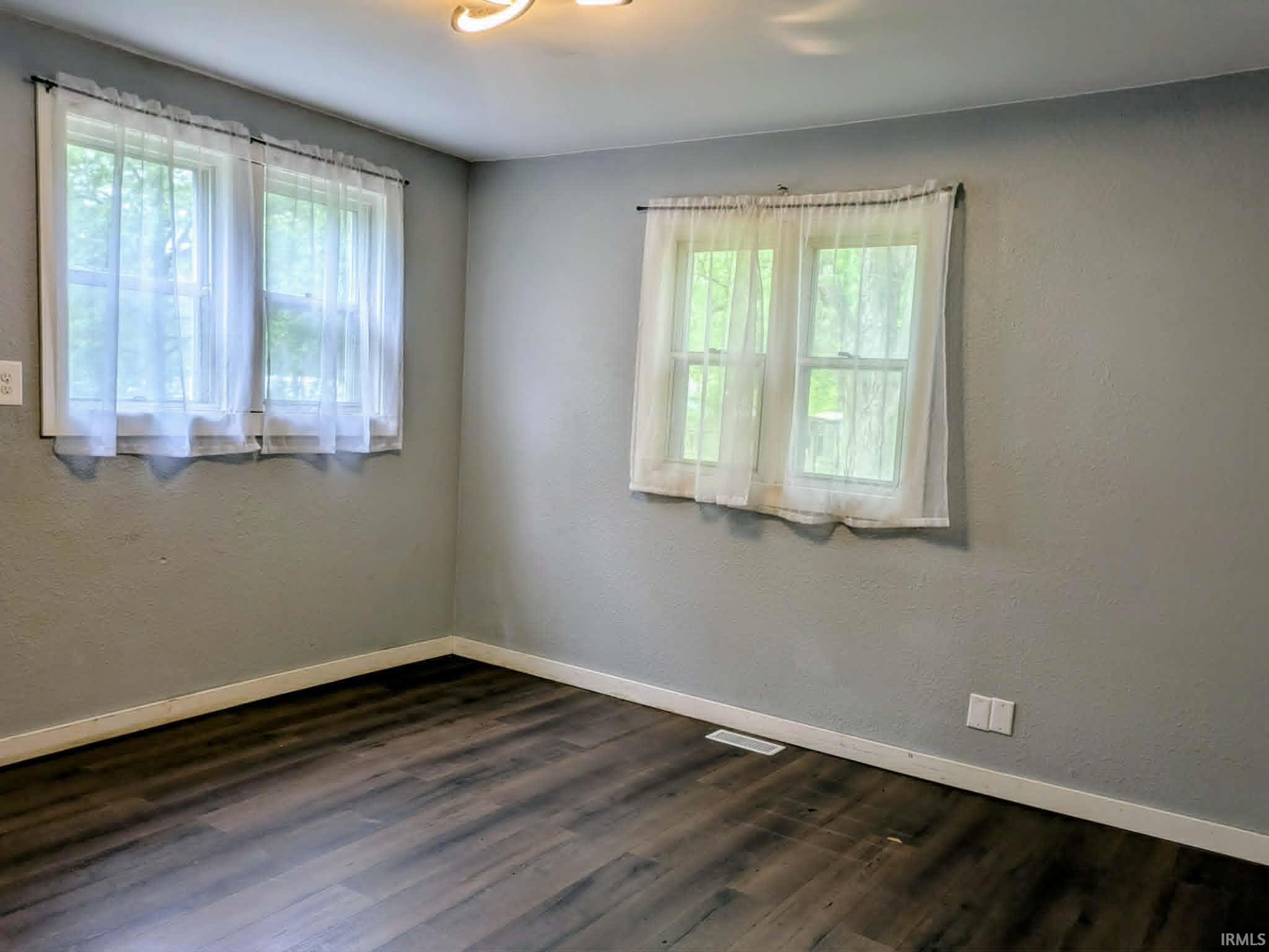 25092 Grover Street Elkhart IN 46514