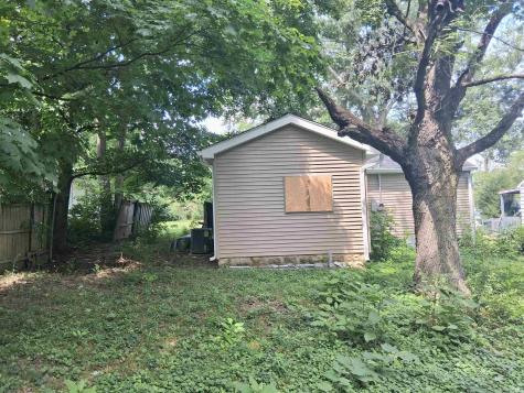 2318 N Wolfe Street Muncie IN 47303