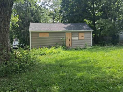 2318 N Wolfe Street Muncie IN 47303