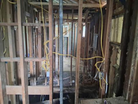 2318 N Wolfe Street Muncie IN 47303