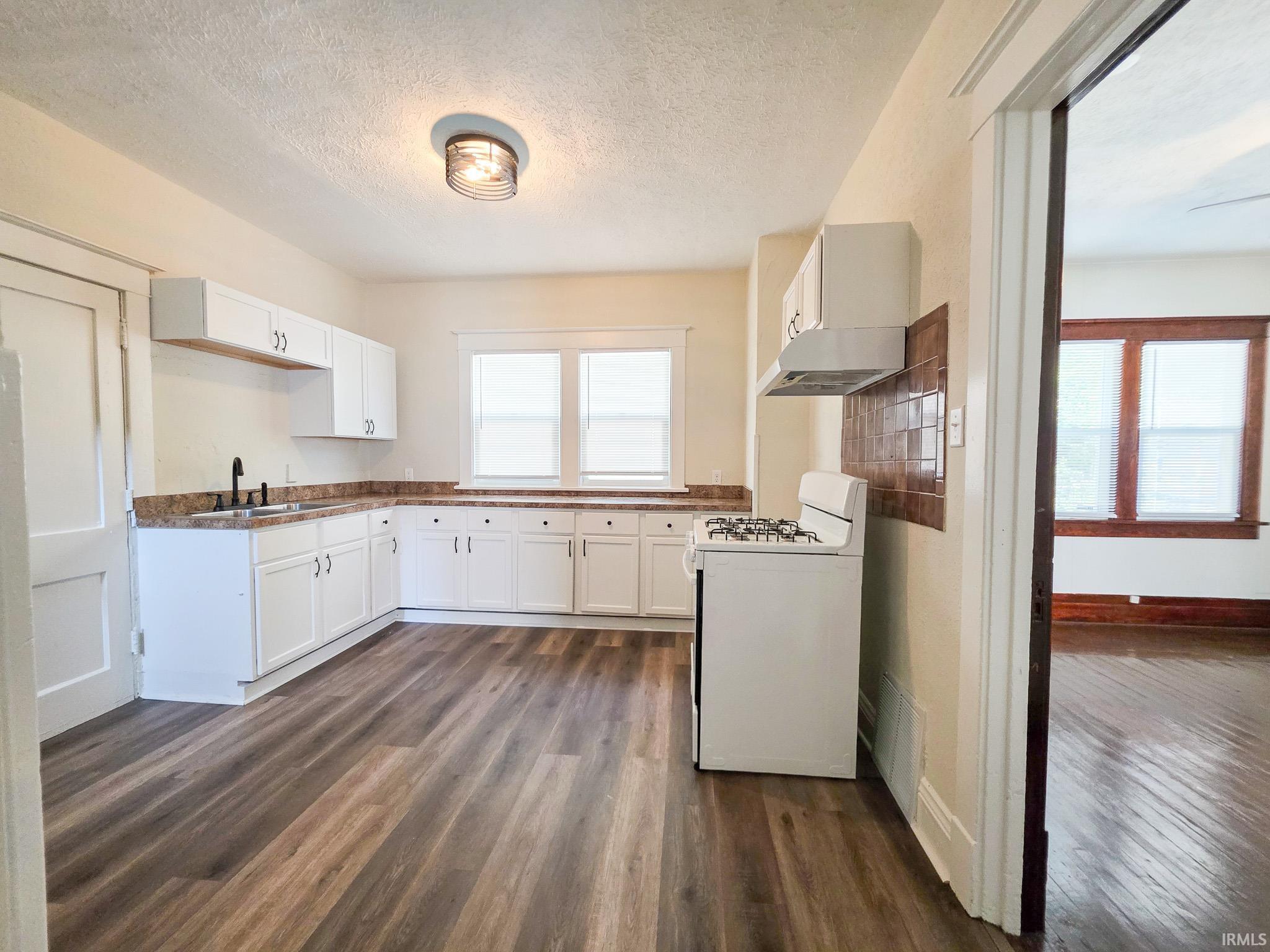 613 9th Street Elkhart IN 46516